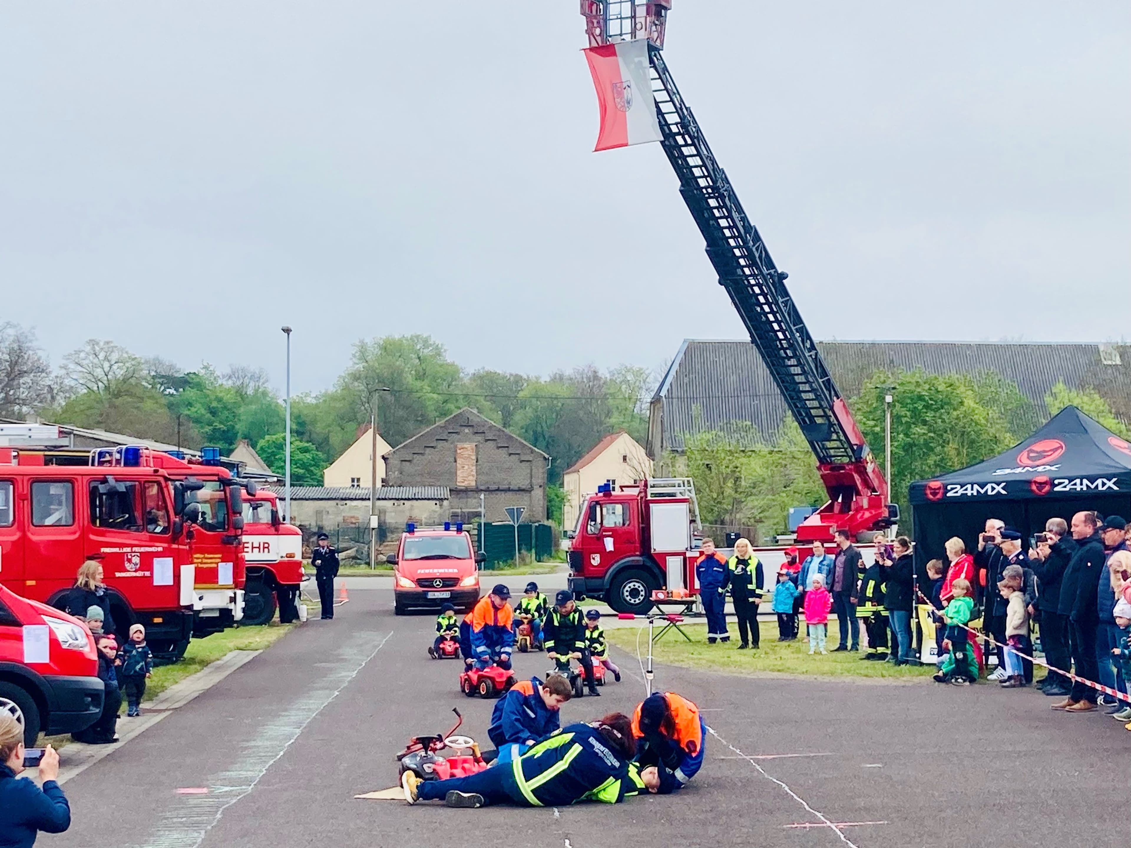 Drehleiter der Feuerwehr Tangerhütte wieder einsatzbereit!