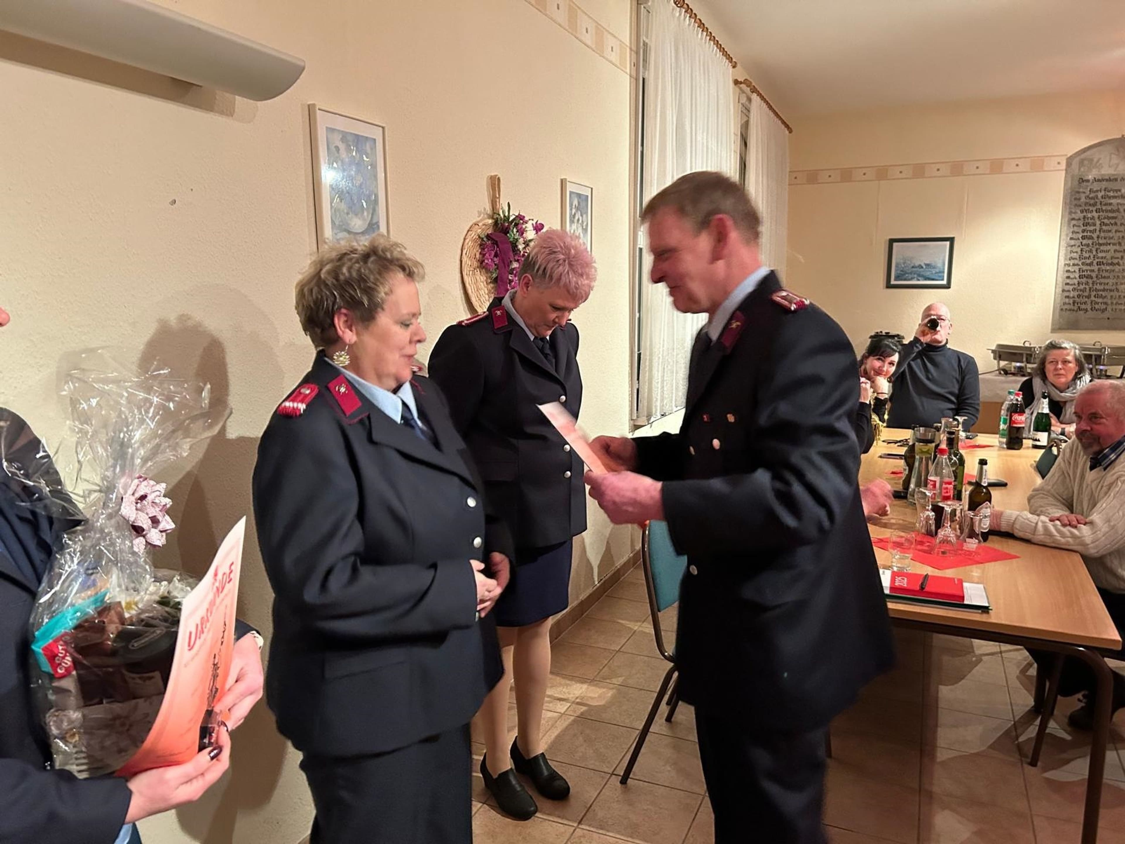 Ein Blick hinter die Kulissen der Freiwilligen Feuerwehr Sandfurth: Erfolg und Engagement im Ehrenamt