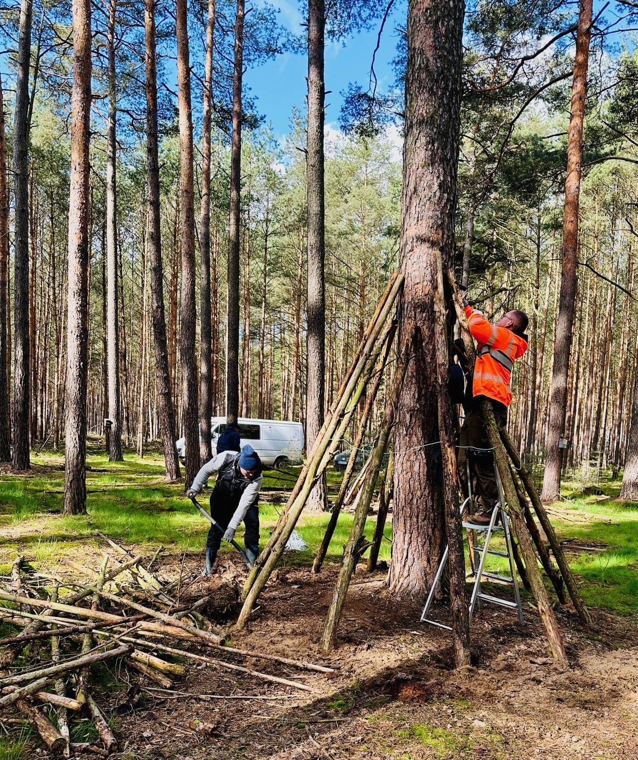 Gemeinschaftlicher Frühjahrsputz im Kita-Wald