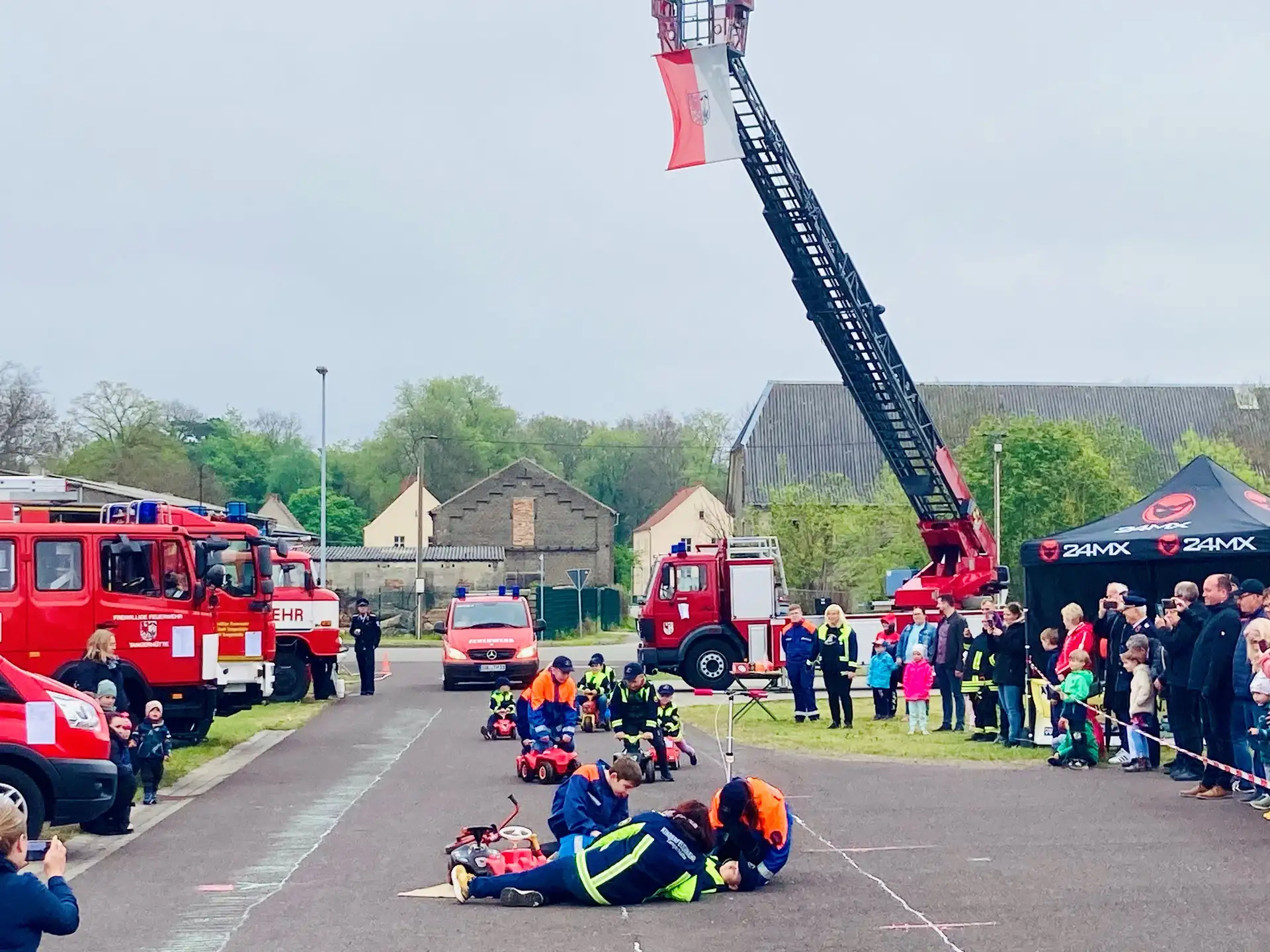 Drehleiter der Feuerwehr Tangerhütte wieder einsatzbereit!