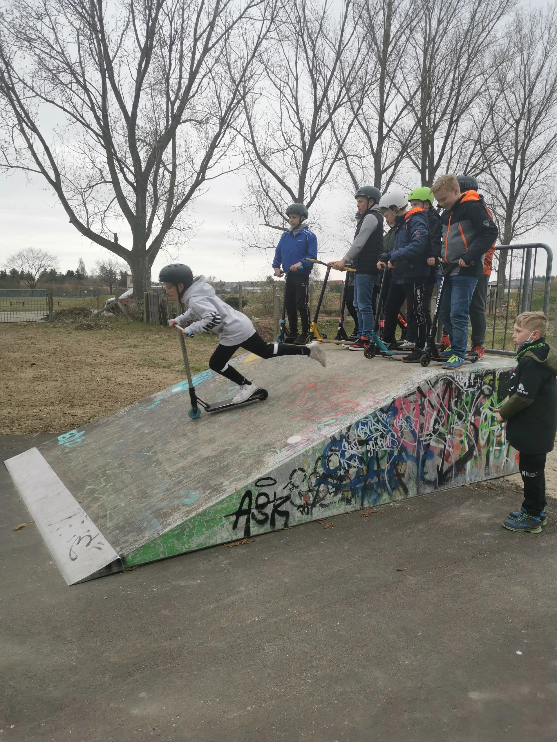 Gemeinsam für eine saubere Skaterbahn in Tangerhütte